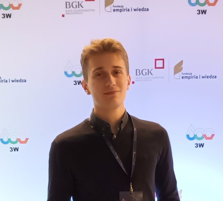 SZYMON JUREK – nasz szkolny omnibus – w centralnych zawodach XVIII Olimpiady Przedsiębiorczości