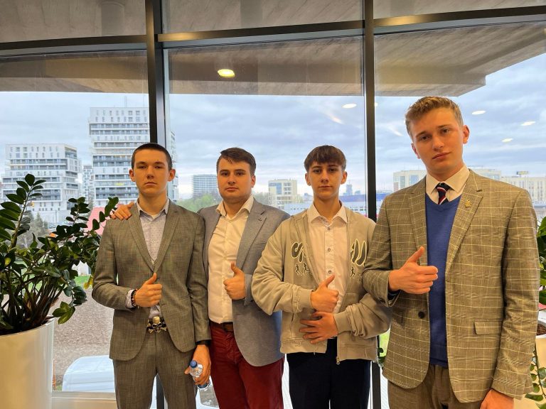 SUKCESY SIENKIEWICZAKÓW