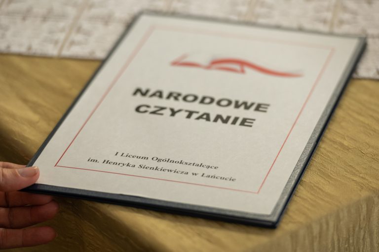 NARODOWE CZYTANIE „NAD NIEMNEM” W GRONIE SIENKIEWICZAKÓW