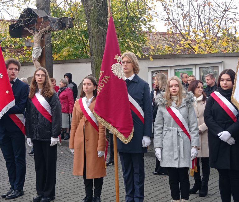Udział Sienkiewiczaków w lokalnych obchodach Święta Niepodległości
