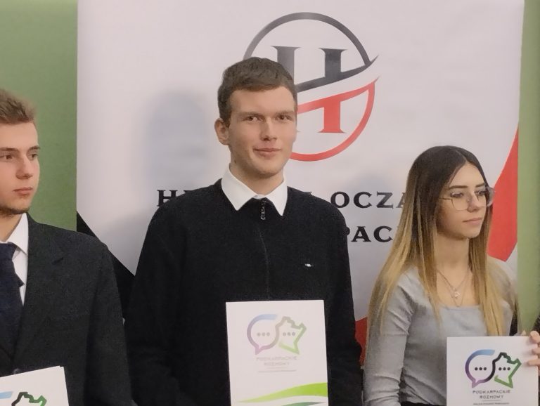 MISTRZ ESEJU HISTORYCZNEGO